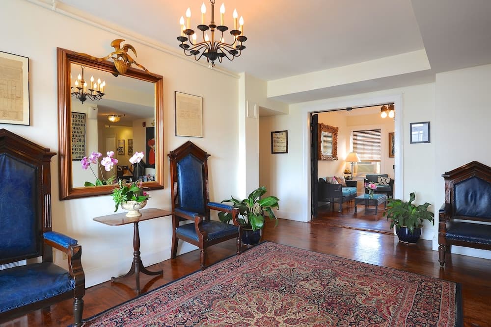 Jailhouse Inn property views in Newport, RI — gallery photo 3