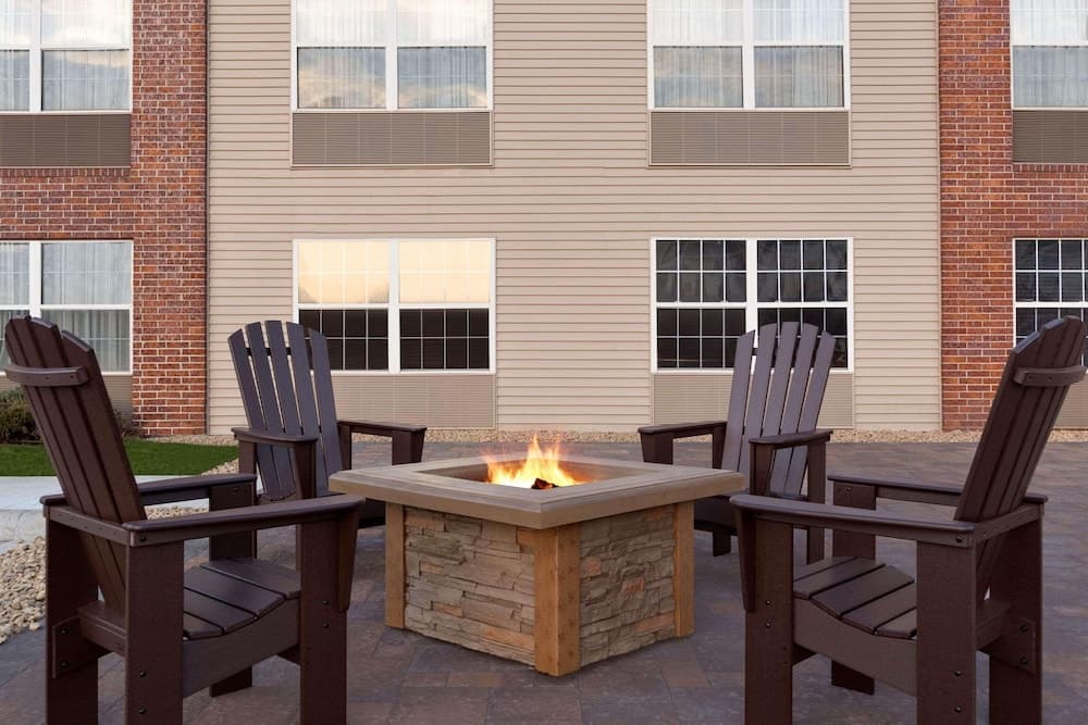 Country Inn & Suites Rochester South Mayo Clinic — hotel in Rochester, Minnesota