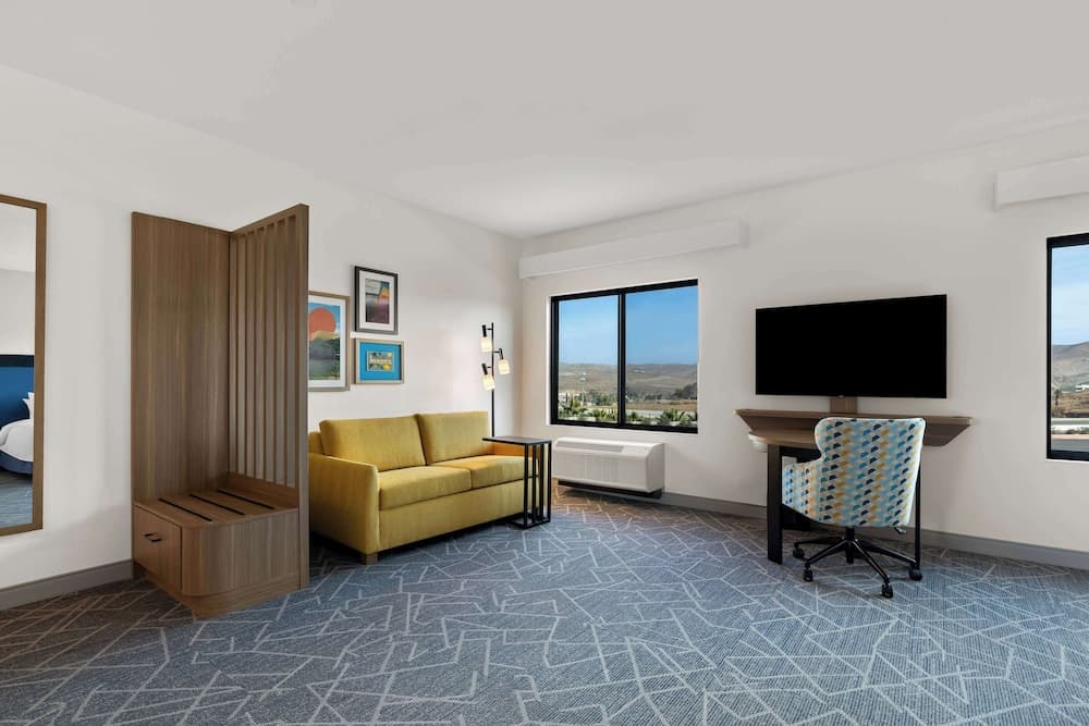 Hampton Inn & Suites Corona, Ca gallery photo in Corona, CA — image 44