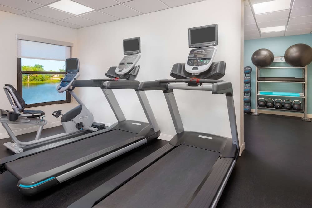 Hampton Inn Bonita Springs/Naples-North gallery photo in Bonita Springs, FL — image 34
