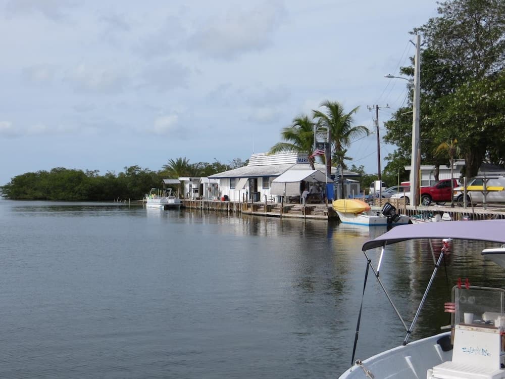 Sugar Loaf Lodge interior in Summerland Key, FL — gallery photo 2