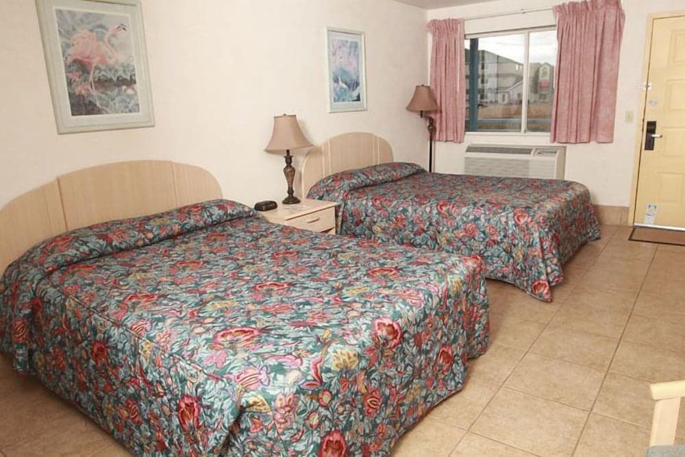 Beachfront Resort gallery photo in Port Clinton, OH — image 17