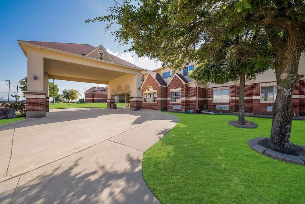Econo Lodge Inn & Suites Mesquite - Dallas East gallery photo in Mesquite, TX — image 38