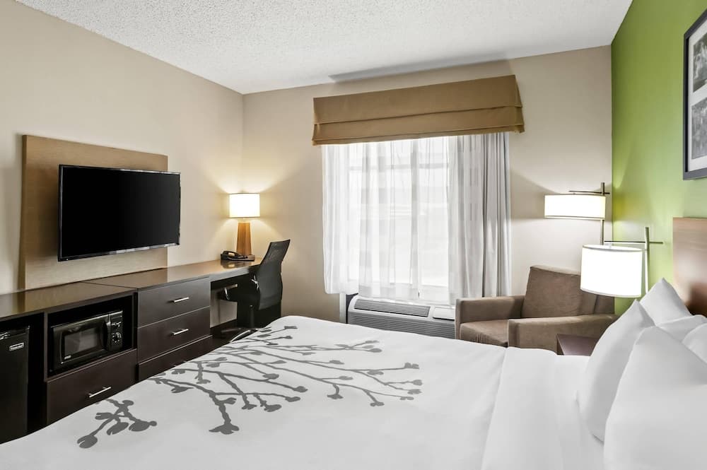 Sleep Inn & Suites Dripping Springs - Austin Area gallery photo in Dripping Springs, TX — image 5