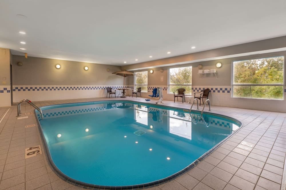 Comfort Inn & Suites Zanesville City Center gallery photo in Zanesville, OH — image 8