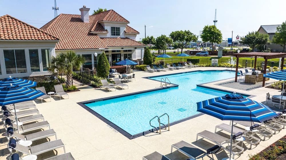 Webster Apartments By Landing — hotel in Webster, Texas