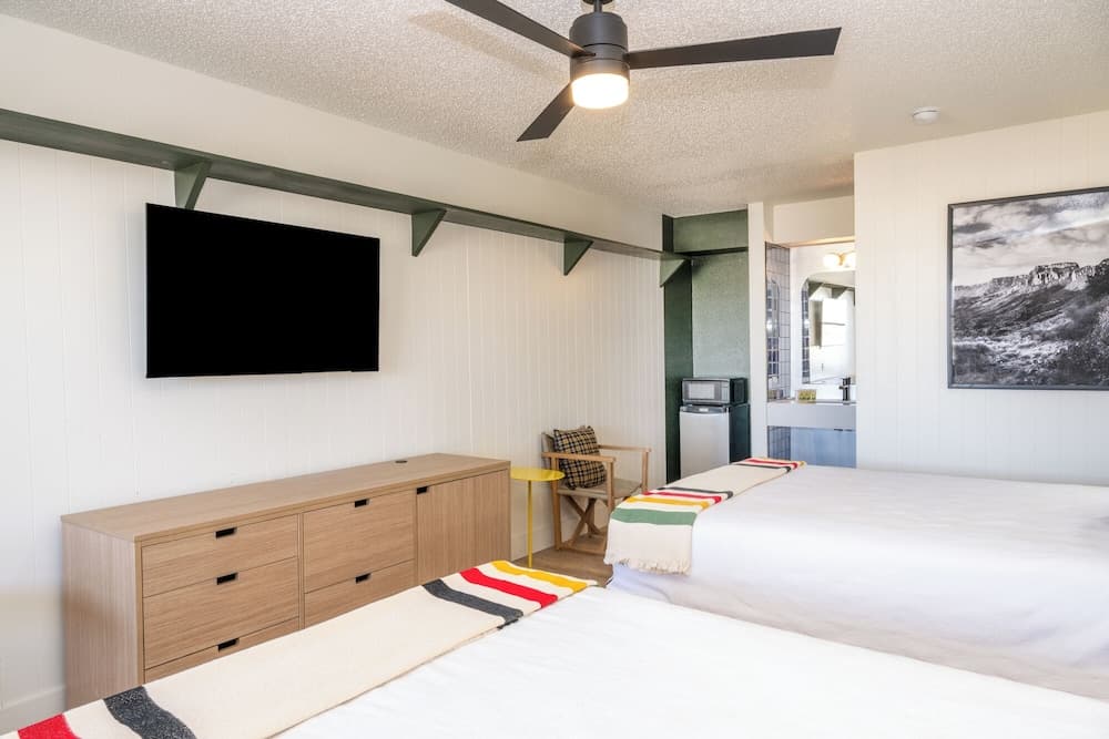 Big Bend Station property views in Terlingua, TX — gallery photo 3