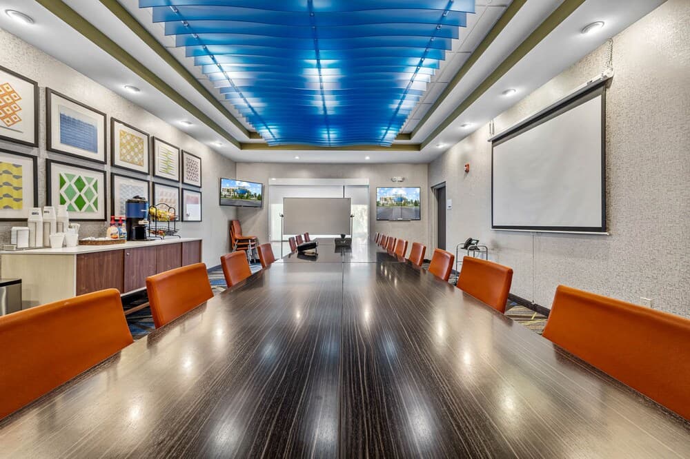 Holiday Inn Express & Suites Lakeland South by IHG gallery photo in Lakeland, FL — image 57