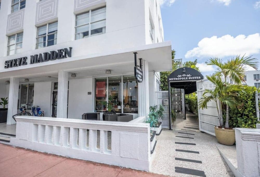 The Shoreline Suites property views in Miami Beach, FL — gallery photo 3