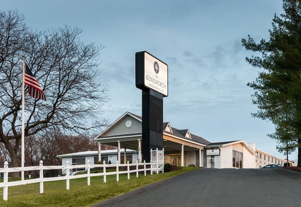 The Kenilworth Hotel - Airport West gallery photo in Kenilworth, NJ — image 39