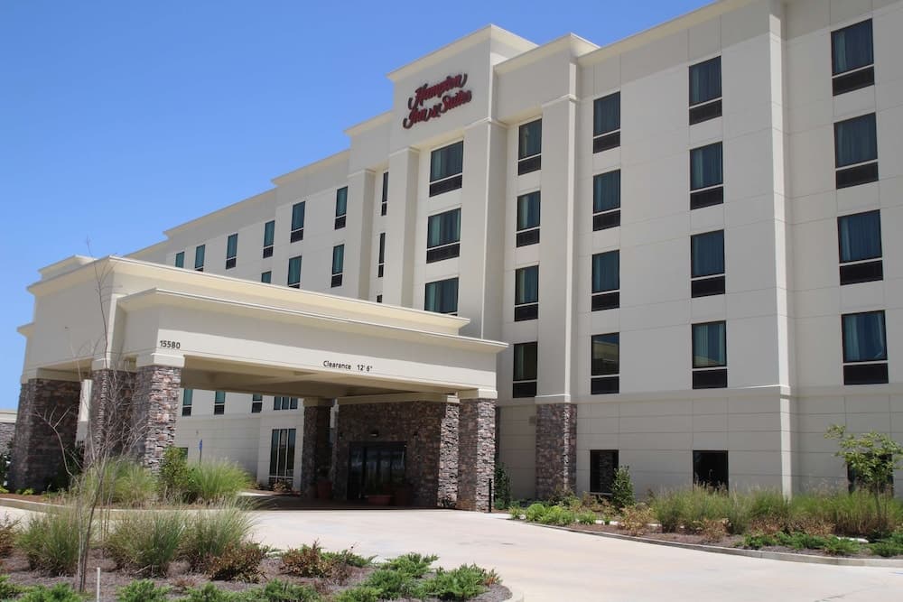 Hampton Inn & Suites Gulfport I-10 featured exterior or lobby in Gulfport, MS — similar hotel