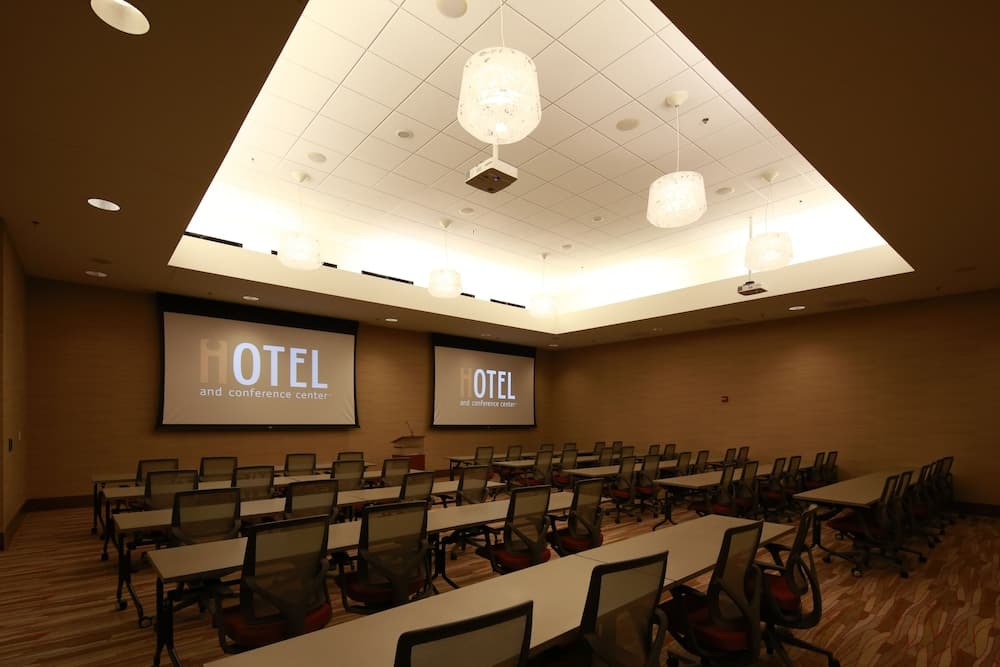 I Hotel And Illinois Conference Center gallery photo in Champaign, IL — image 22