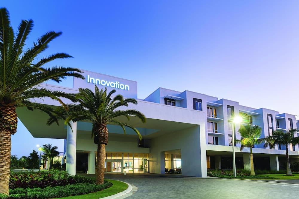 Innovation Hotel — hotel in Naples, Florida