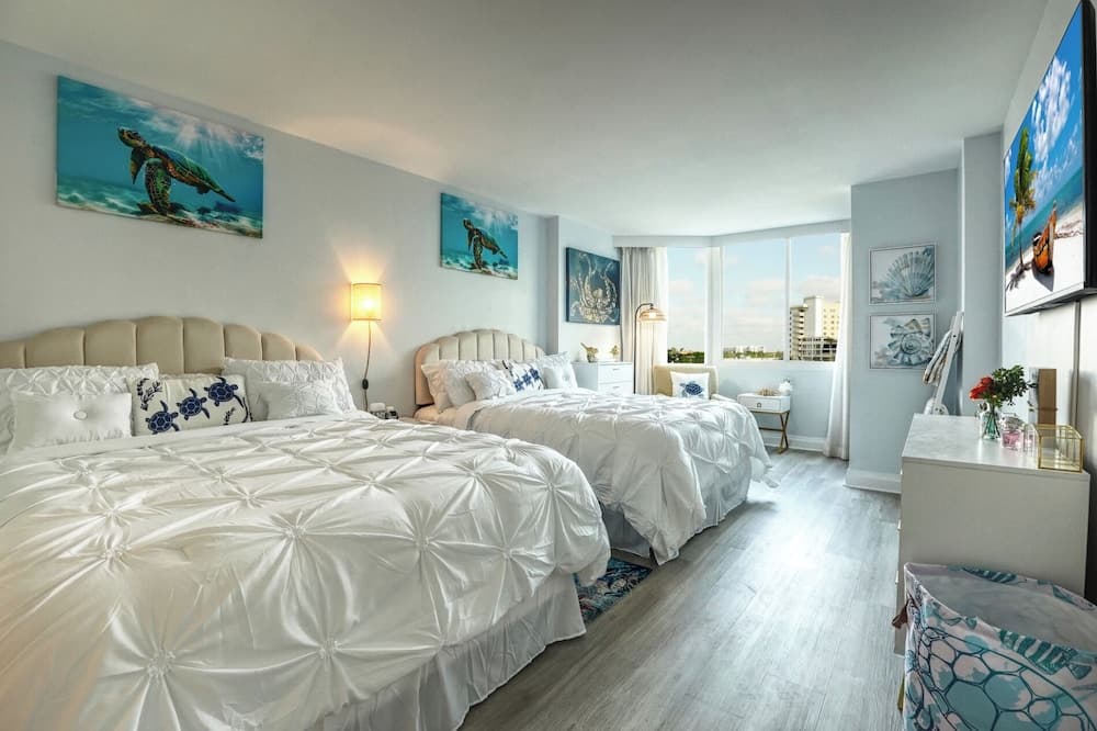 Turtle Cove property views in Fort Lauderdale, FL — gallery photo 3