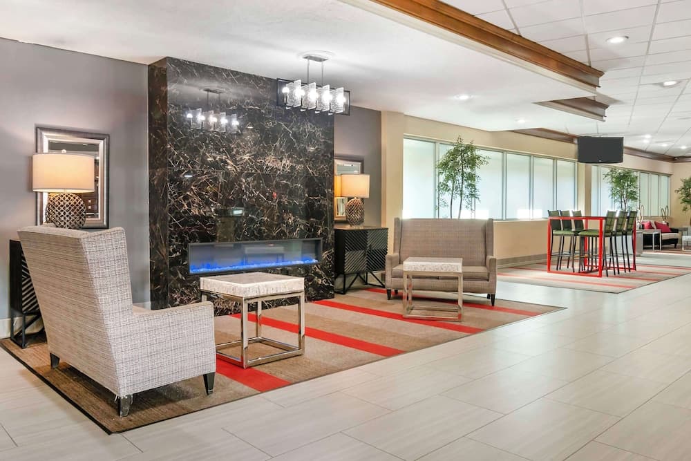 Best Western Plus Kansas City Sports Complex Hotel property views in Kansas City, MO — gallery photo 3