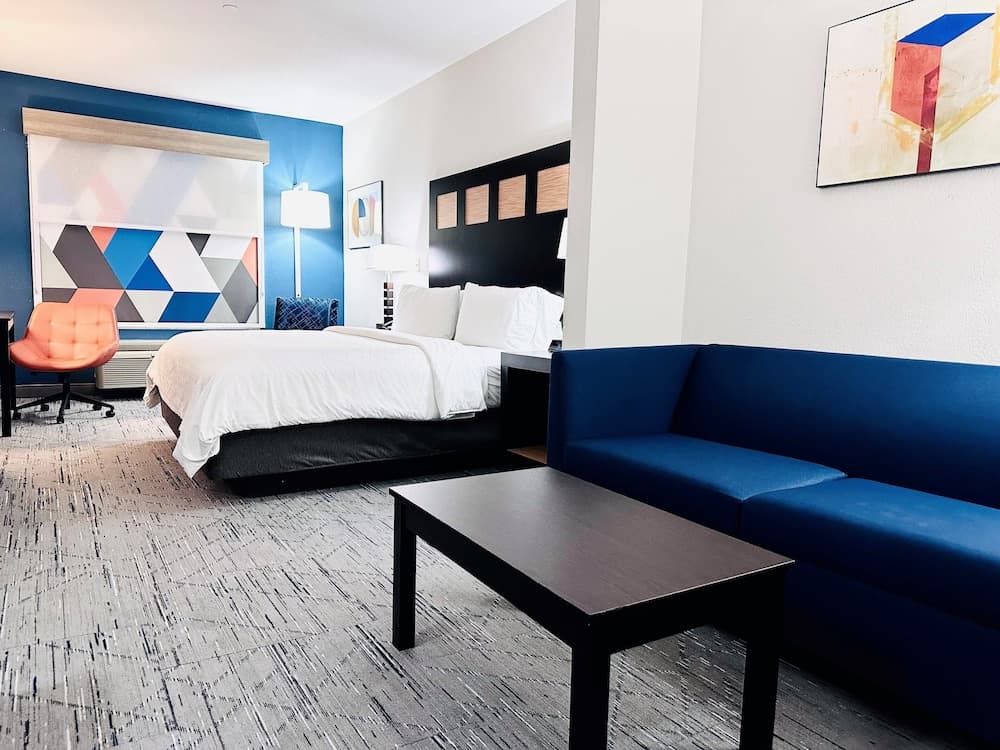Holiday Inn Express & Suites Houston East - Baytown by IHG interior in Baytown, TX — gallery photo 2