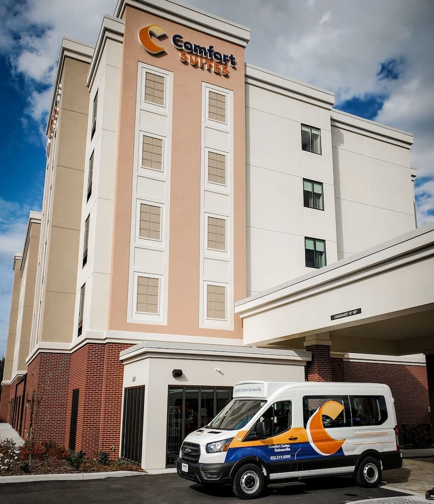 Comfort Suites Gainesville near University gallery photo in Gainesville, FL — image 25