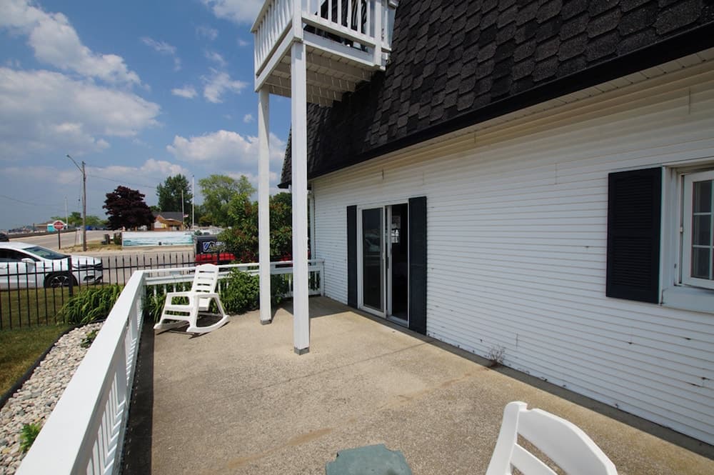 Snyder's Shoreline Inn gallery photo in Ludington, MI — image 145