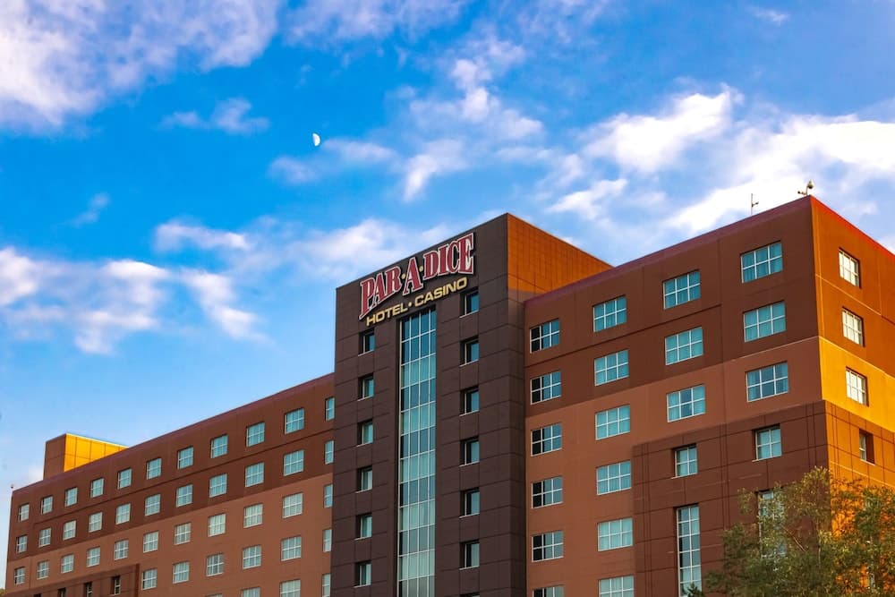 Par-A-Dice Hotel and Casino property views in East Peoria, IL — gallery photo 3