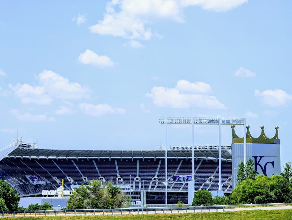 Hotel Lotus Kansas City Stadium gallery photo in Kansas City, MO — image 9