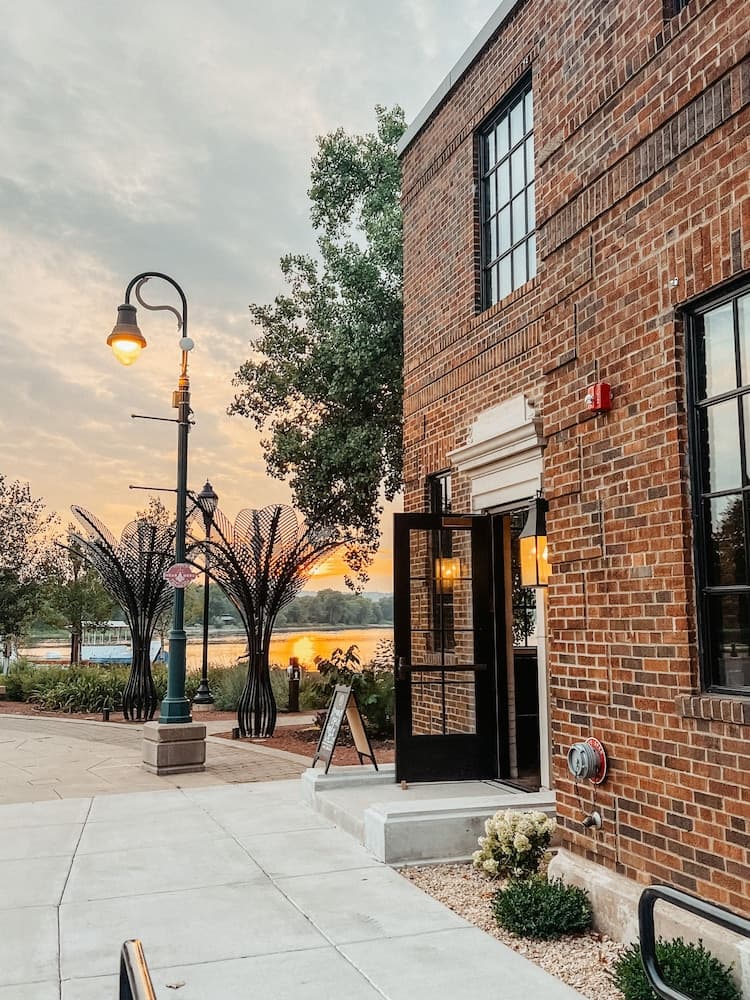 Hatchery Riverside Hotel & Event Venue gallery photo in La Crosse, WI — image 6