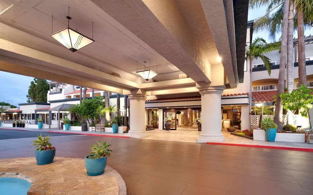Atrium Hotel at Orange County Airport gallery photo in Irvine, CA — image 17