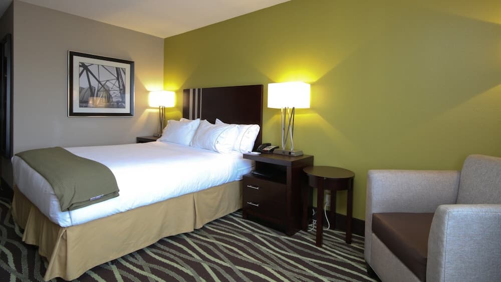 Holiday Inn Express Marshall by IHG property views in Marshall, MI — gallery photo 3
