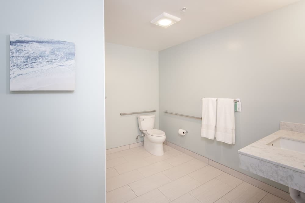 Inn At Moss Landing Point gallery photo in Moss Landing, CA — image 44