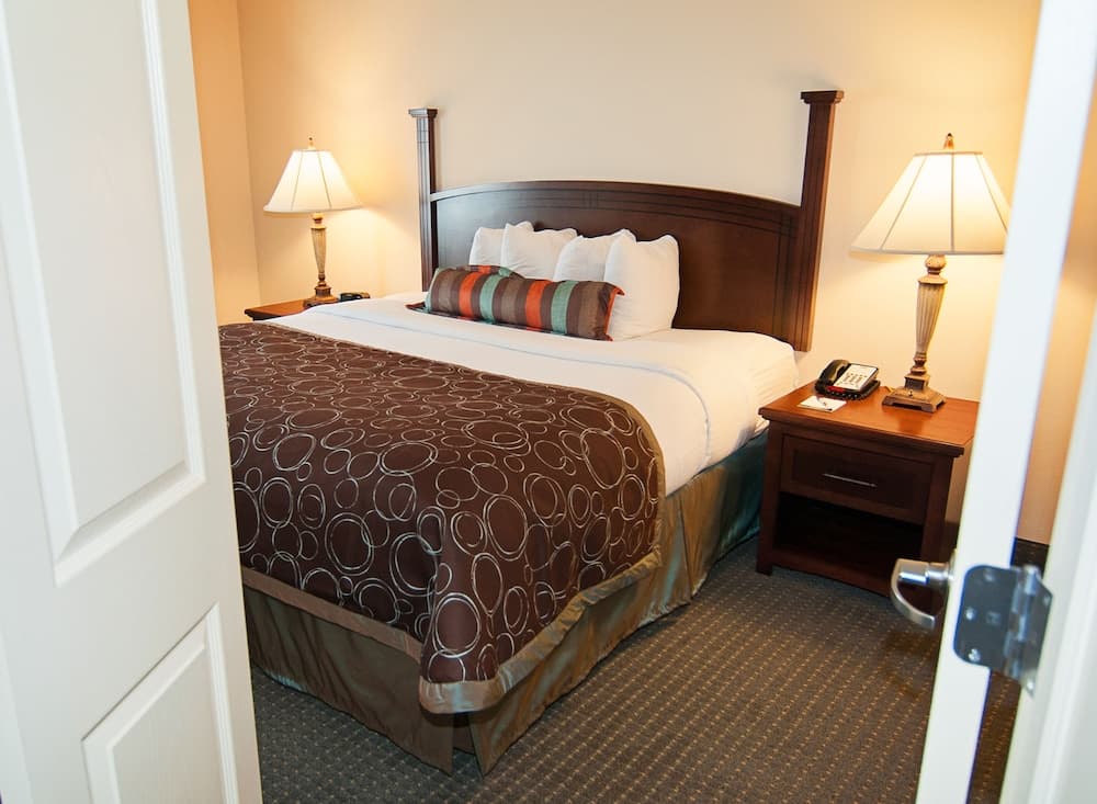 Staybridge Suites Wichita by IHG property views in Wichita, KS — gallery photo 3