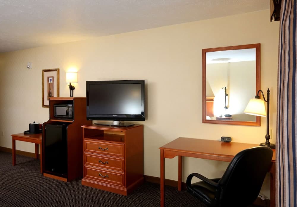 Hampton Inn Waterloo Cedar Valley gallery photo in Waterloo, IA — image 43