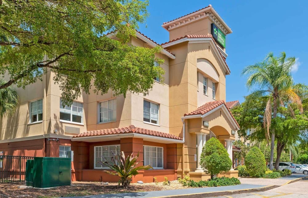 Extended Stay America Premier Suites Ft Lauderdale CypressCk featured exterior or lobby in Pompano Beach, FL — similar hotel