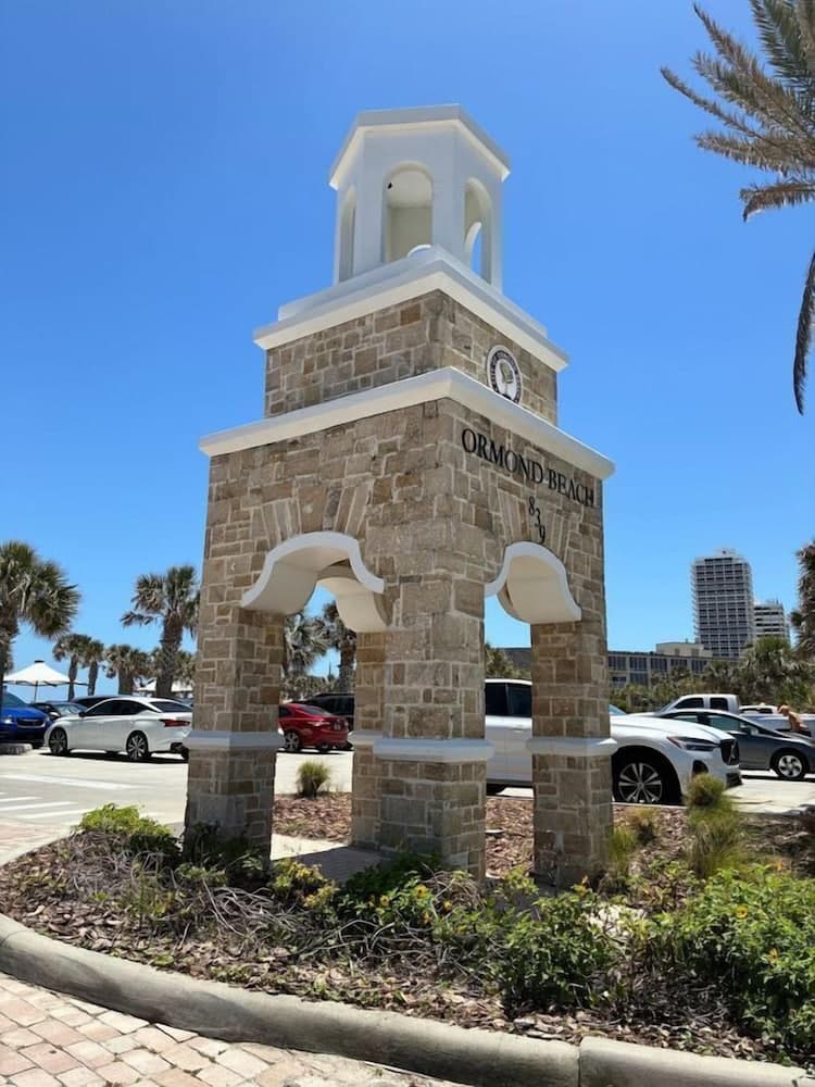Georgian Inn Beach Club property views in Ormond Beach, FL — gallery photo 3