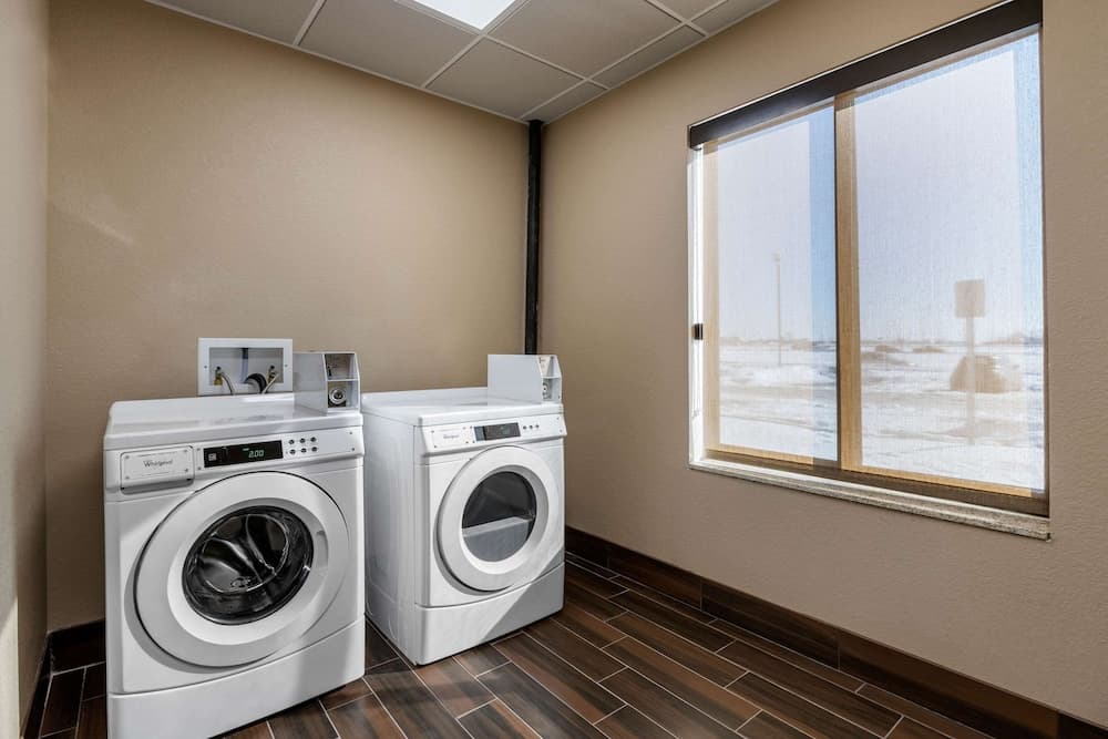 Comfort Inn & Suites Cedar Rapids CID Eastern Iowa Airport gallery photo in Cedar Rapids, IA — image 35