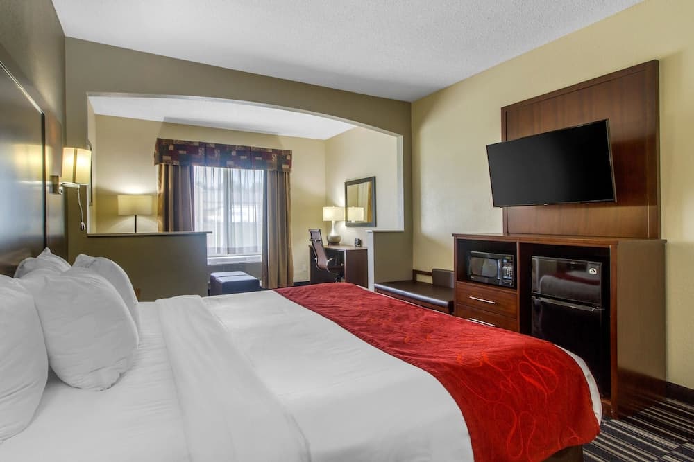 Comfort Suites Danville property views in Danville, KY — gallery photo 3