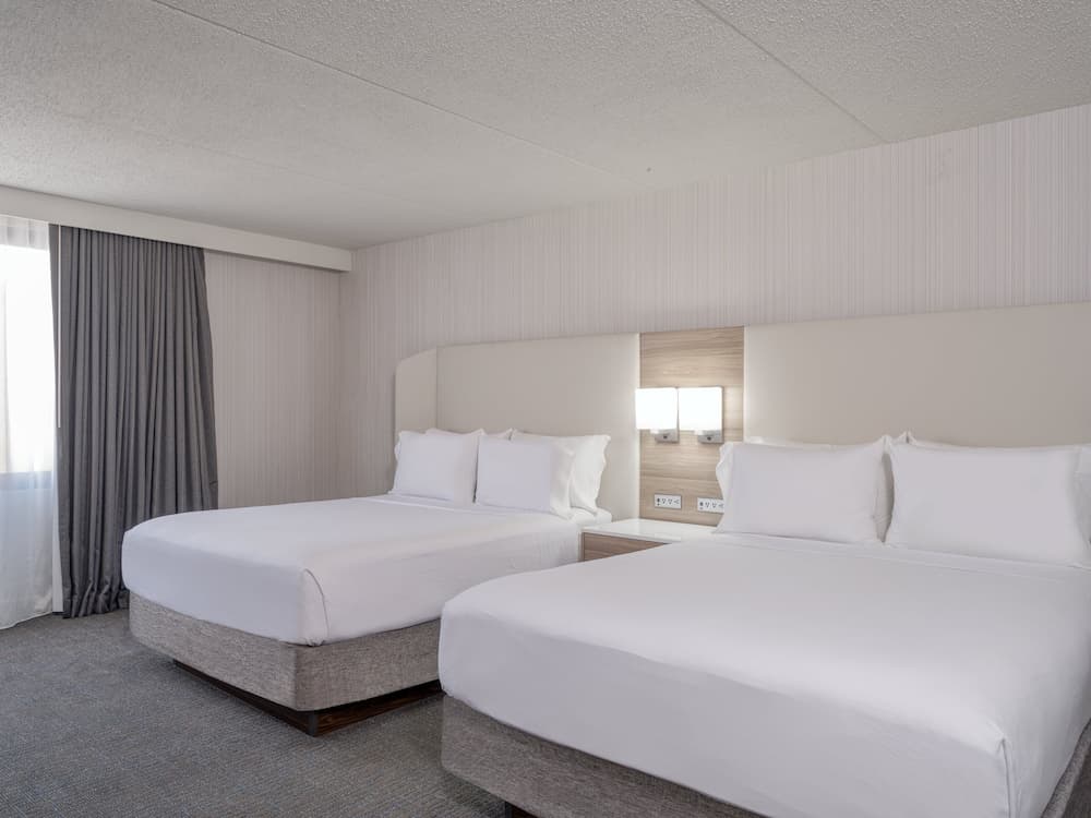Crowne Plaza Indianapolis-Airport by IHG property views in Indianapolis, IN — gallery photo 3