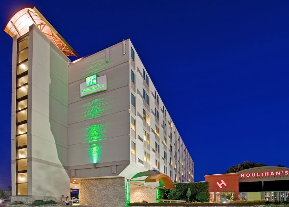 Holiday Inn Manhattan at the Campus by IHG — hotel in Manhattan, Kansas