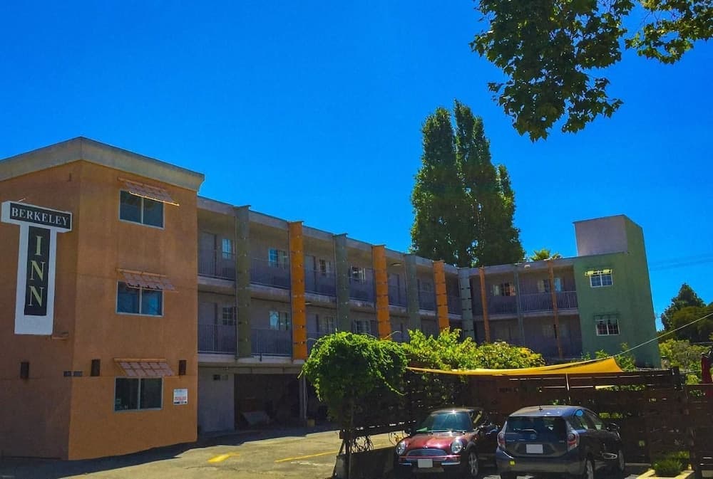 Berkeley Inn featured exterior or lobby in Berkeley, CA — similar hotel