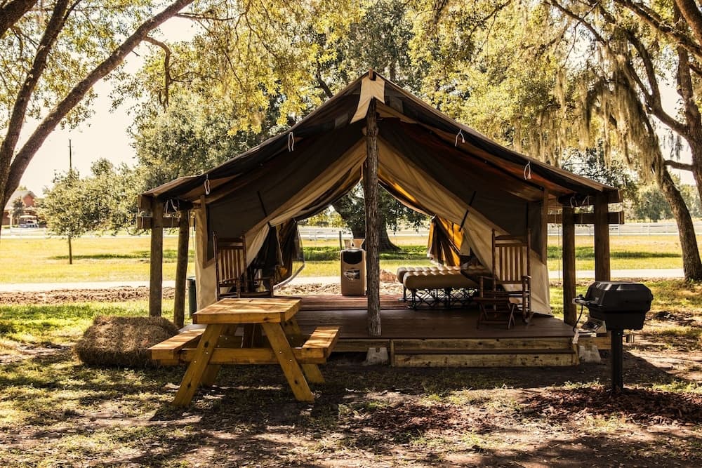 Westgate River Ranch Resort & Rodeo interior in River Ranch — gallery photo 2