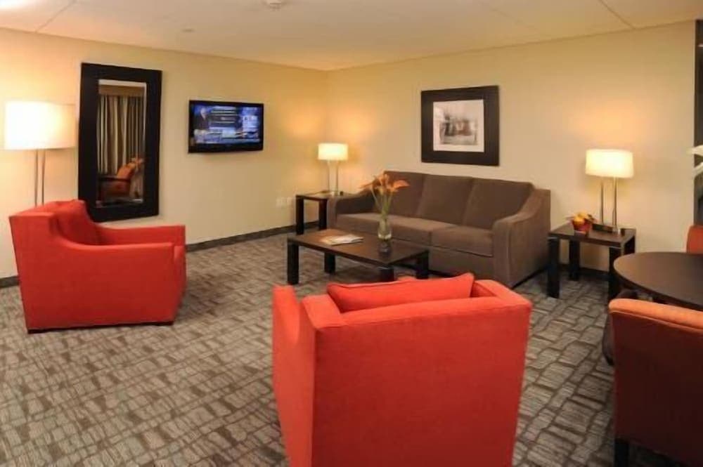 Hotel UMass gallery photo in Amherst — image 23
