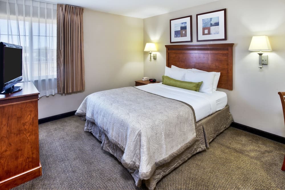 Candlewood Suites Killeen - Fort Hood Area by IHG interior in Killeen, TX — gallery photo 2