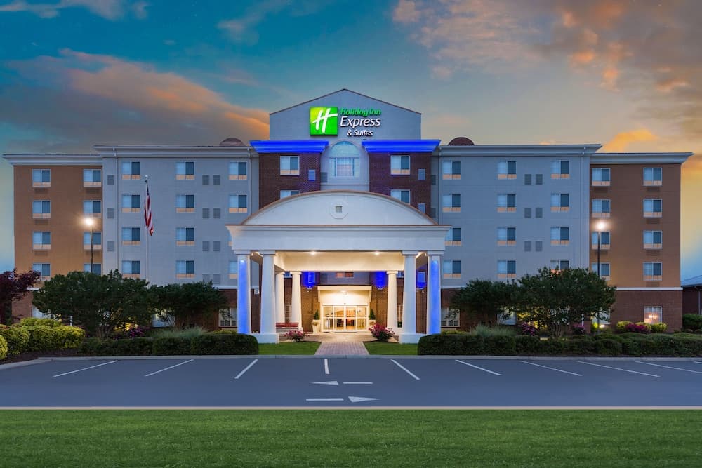 Holiday Inn Express and Suites - Petersburg - Fort Lee by IHG featured exterior or lobby in Petersburg, VA — similar hotel