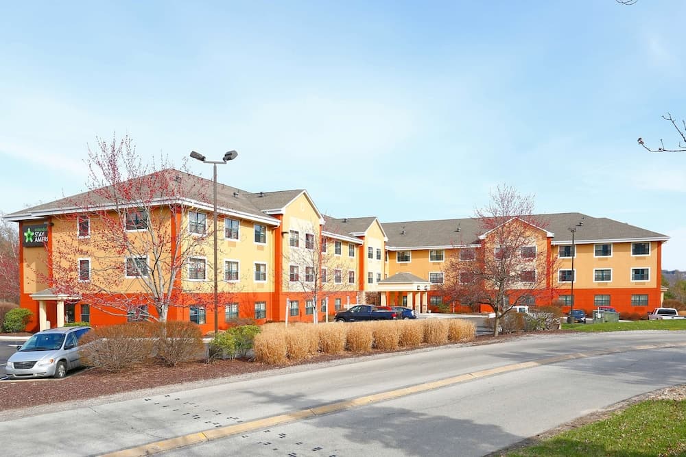 Extended Stay America Suites Pittsburgh Carnegie featured exterior or lobby in Carnegie, PA — similar hotel