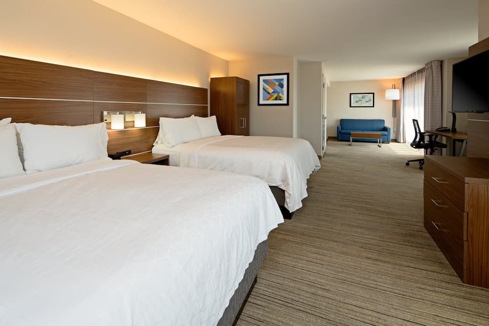 Holiday Inn Express Hotel & Suites Fresno South by IHG property views in Fresno, CA — gallery photo 3