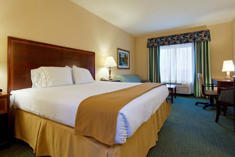 Holiday Inn Express Hotel & Suites San Antonio by IHG property views in San Antonio, TX — gallery photo 3
