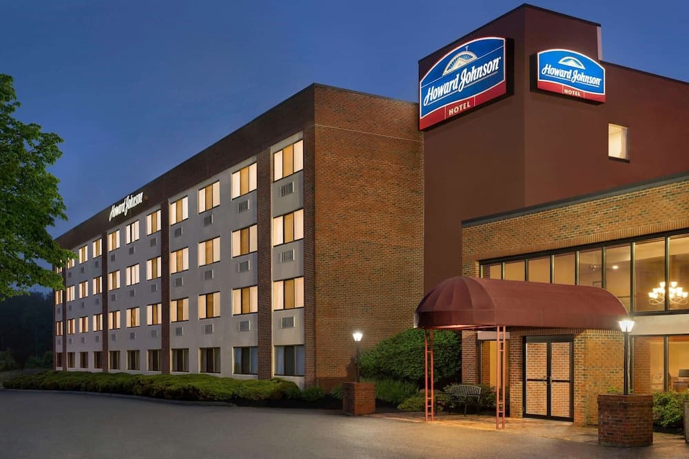 Germaine Inn South Portland featured exterior or lobby in South Portland, ME — similar hotel