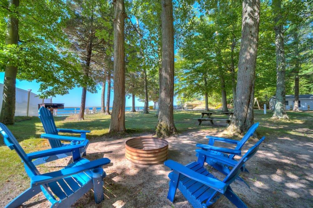Scenic Drive Resort by DreamStay gallery photo in Muskegon, MI — image 33