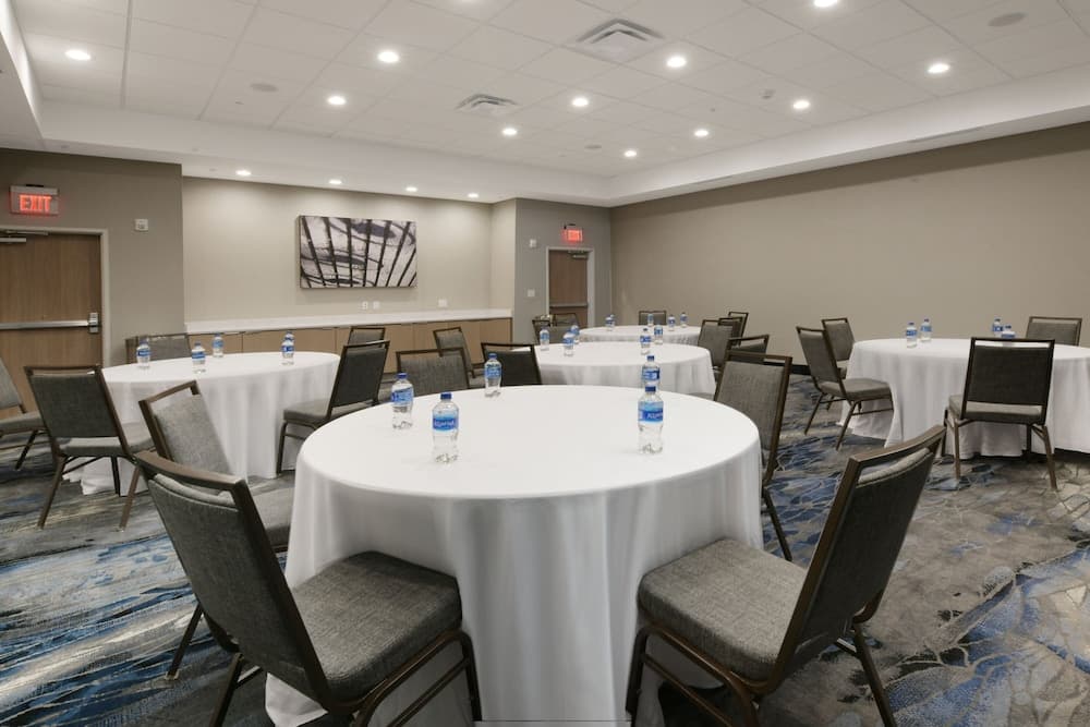 Fairfield Inn and Suites Dallas East gallery photo in Dallas, TX — image 16