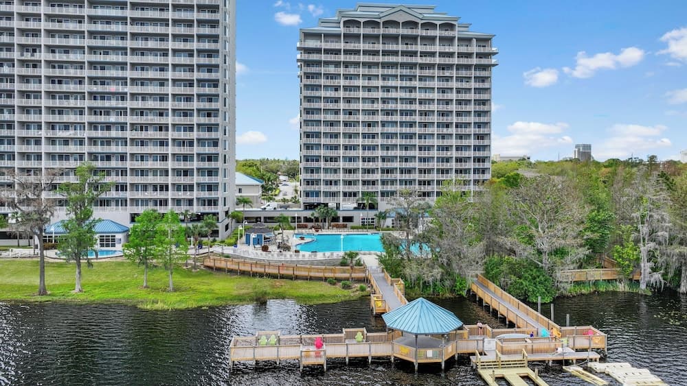 Renovated Condo 2mil away from Disney featured exterior or lobby in Orlando, FL — similar hotel