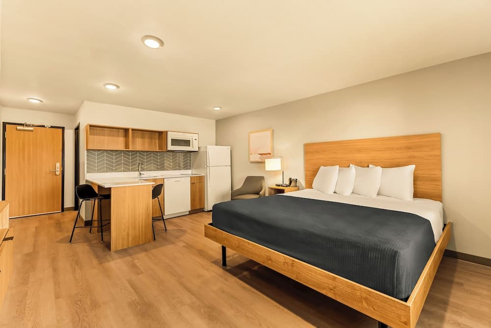 LivAway Suites Phoenix-Surprise gallery photo in Surprise, AZ — image 6