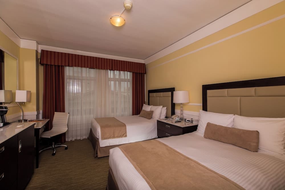 The Pickwick Hotel property views in San Francisco, CA — gallery photo 3